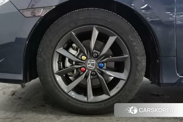 Honda Civic id 4307728 из Китая 14