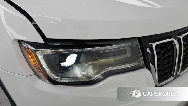 Jeep Grand Cherokee id 4594682 из Кореи 14
