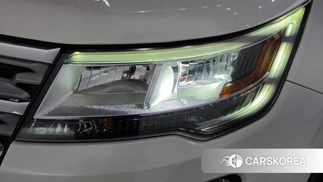 Ford Explorer id 4672622 из Кореи 14