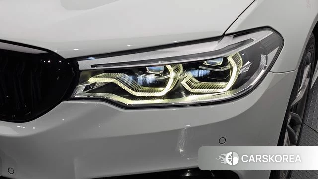 BMW 5 Series (G30) id 4496362 из Кореи 14