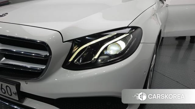 Mercedes-Benz E-Class W213 id 4318318 из Кореи 14