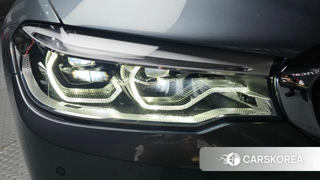 BMW 5 Series (G30) id 4521007 из Кореи 14