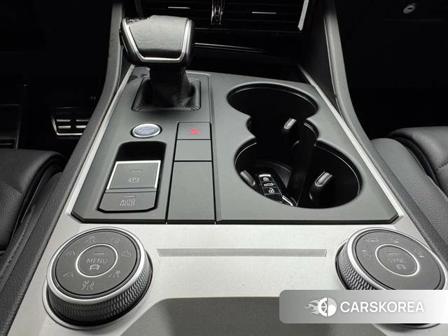 Volkswagen Touareg id 4297639 из Китая 14
