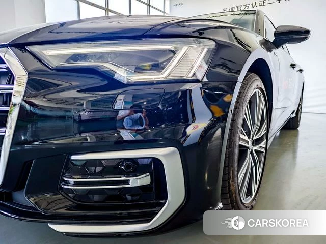 Audi A6L id 4307686 из Китая 14