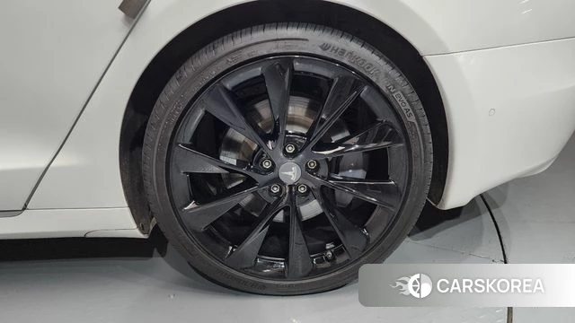 Tesla Model S id 4446294 из Кореи 14
