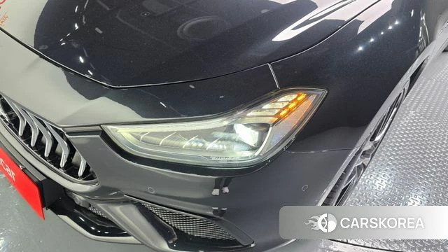 Maserati Ghibli id 4232504 из Кореи 14