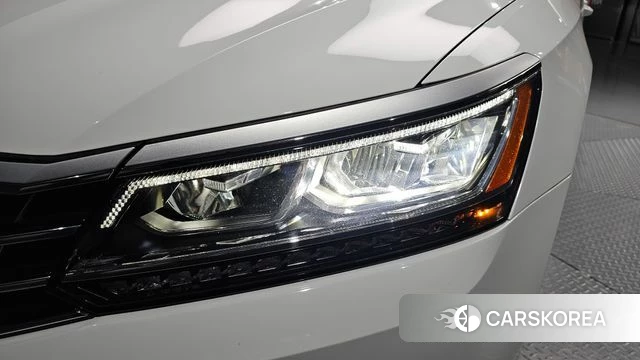 Volkswagen The New Passat id 4849963 из Кореи 14