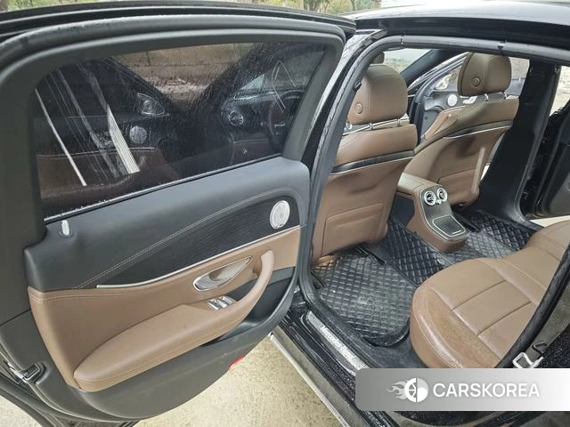 Mercedes-Benz E-class id 4255929 из Китая 14