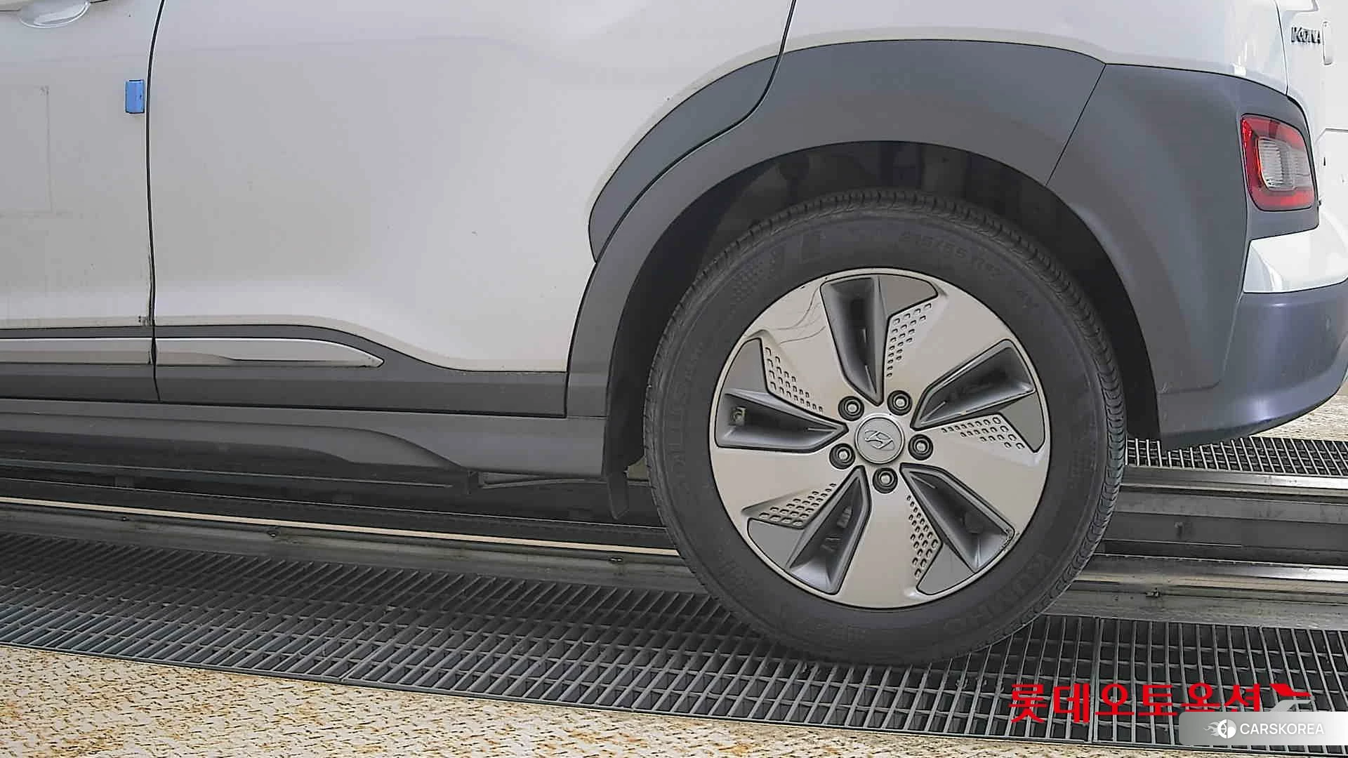 Hyundai KONA Electric id 4296764 из Кореи 14