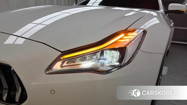 Maserati Quattroporte id 4459296 из Кореи 14