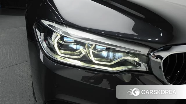 BMW 5 Series (G30) id 4197266 из Кореи 14