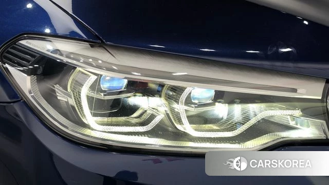 BMW 5 Series (G30) id 4895637 из Кореи 14