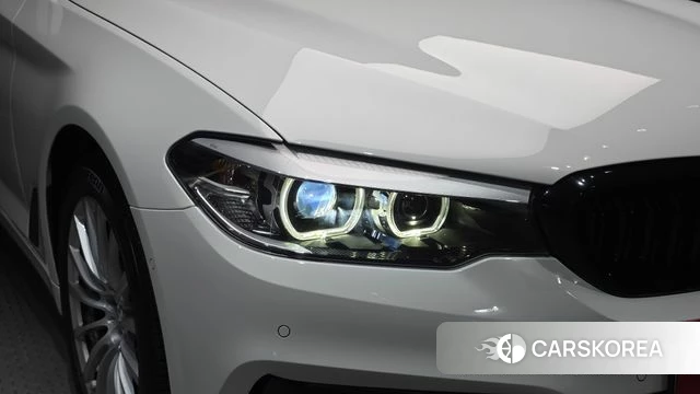 BMW 5 Series (G30) id 4770115 из Кореи 14