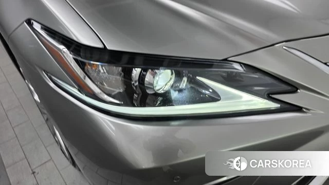 Lexus ES300h 7th generation id 4683590 из Кореи 14