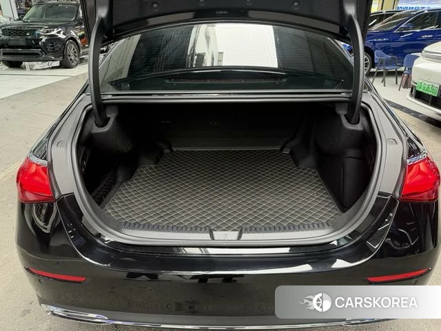 Mercedes-Benz E-class id 4290445 из Китая 14