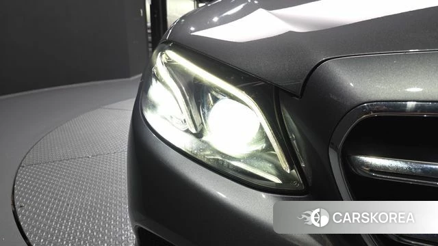 Mercedes-Benz E-Class W213 id 4563415 из Кореи 14