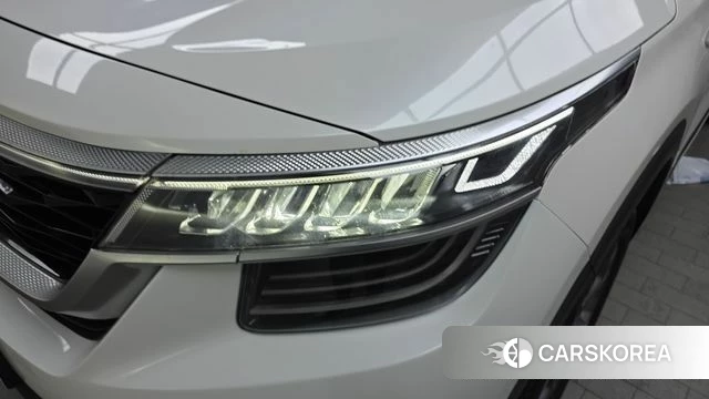 Kia Seltos id 4355184 из Кореи 14