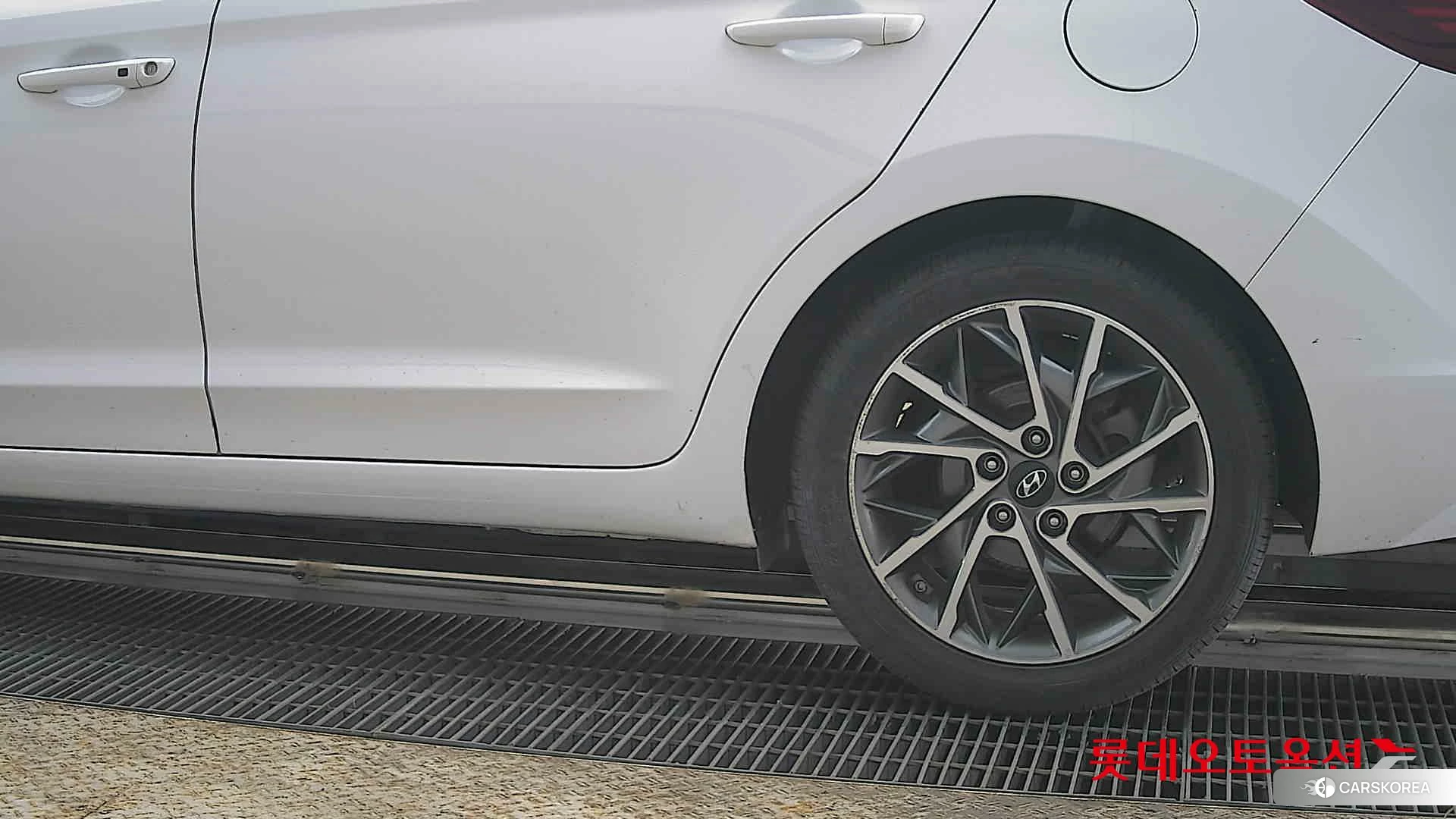 Hyundai Avante id 3875788 из Кореи 14