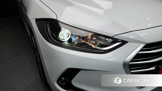 Hyundai Avante AD id 4225634 из Кореи 14