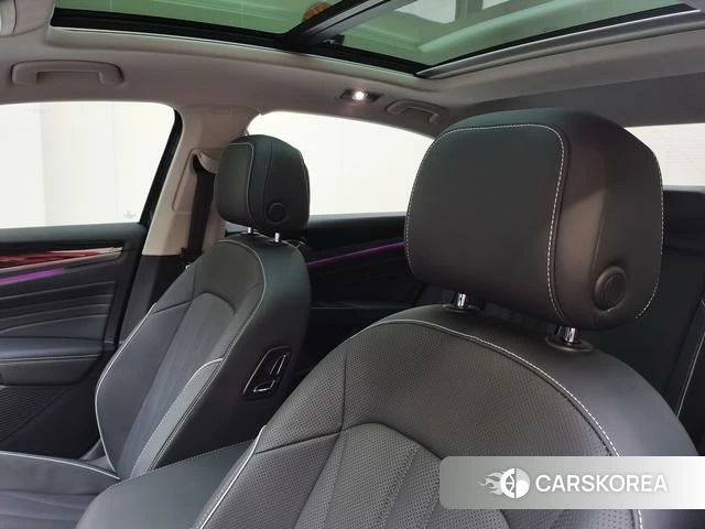 Volkswagen Passat id 4209702 из Китая 14