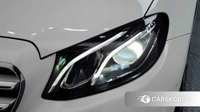 Mercedes-Benz E-Class W213 id 4471539 из Кореи 14