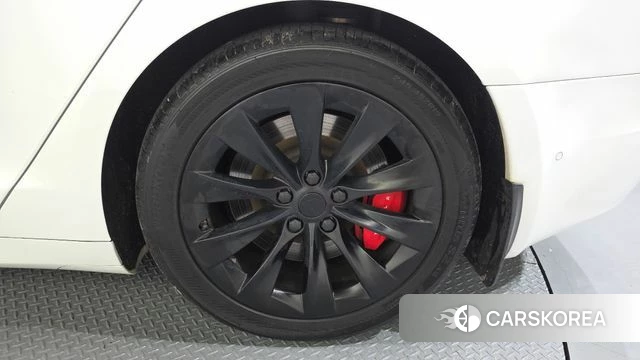Tesla Model S id 4619721 из Кореи 14