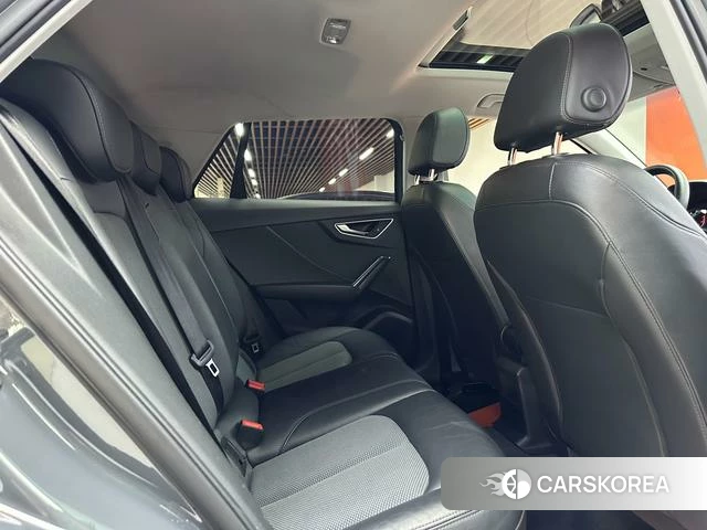 Audi Q2L id 3863658 из Китая 14