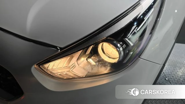 Kia The New Niro id 4330932 из Кореи 14