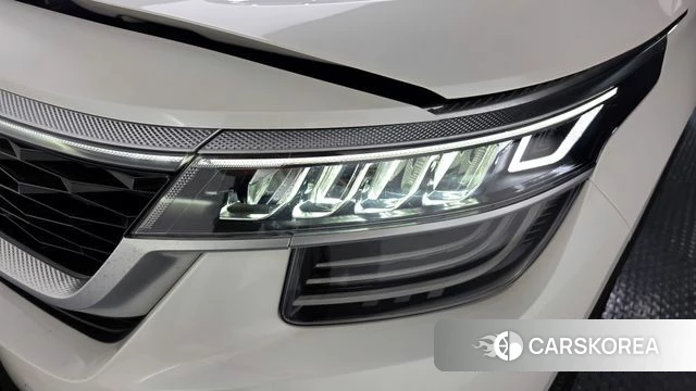 Kia Seltos id 4293923 из Кореи 14