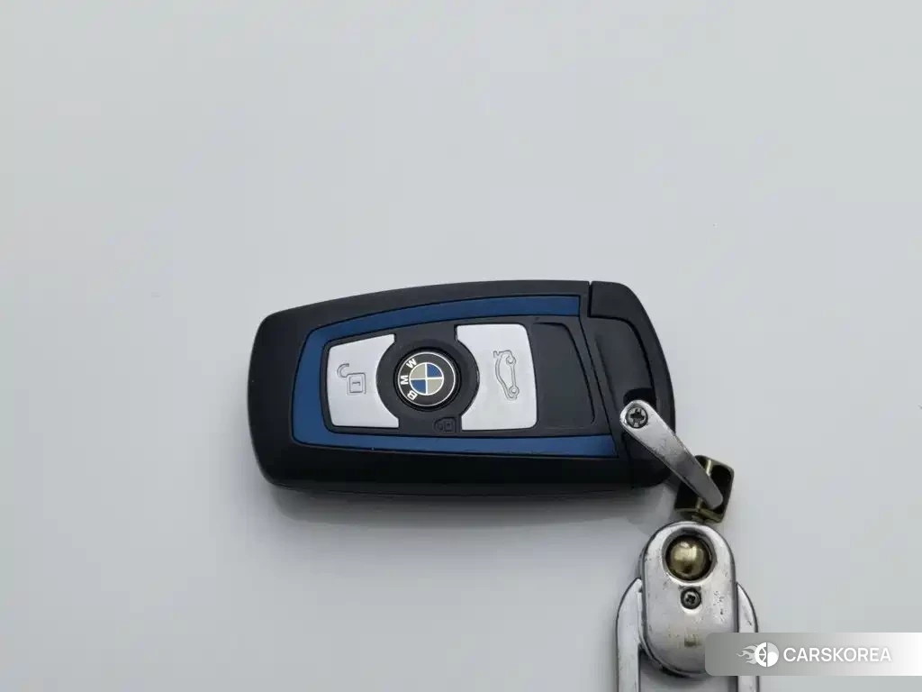 BMW 3 series GT id 4628285 из Китая 14