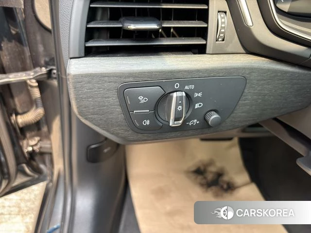 Audi A4L id 4262116 из Китая 14