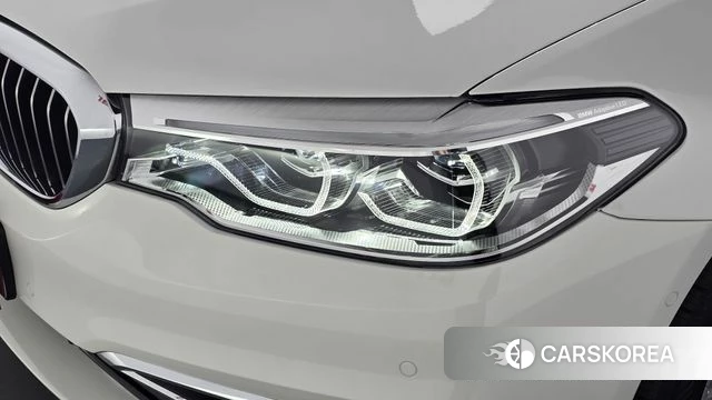 BMW 5 Series (G30) id 4465700 из Кореи 14