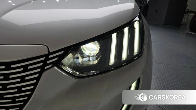 Peugeot e-2008 second generation id 4744456 из Кореи 14