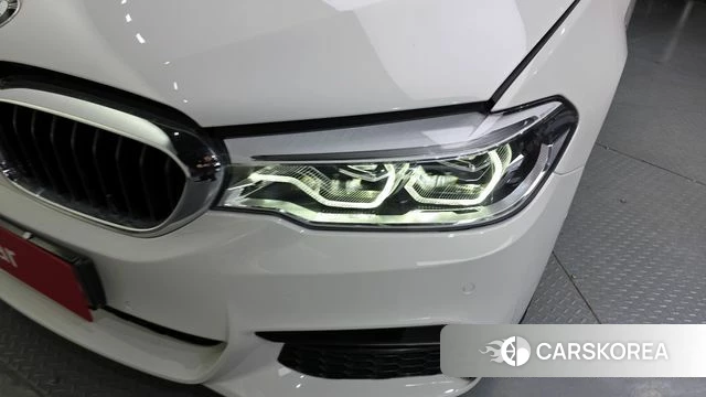 BMW 5 Series (G30) id 4197190 из Кореи 14