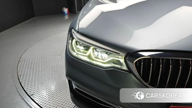 BMW 5 Series (G30) id 4459670 из Кореи 14