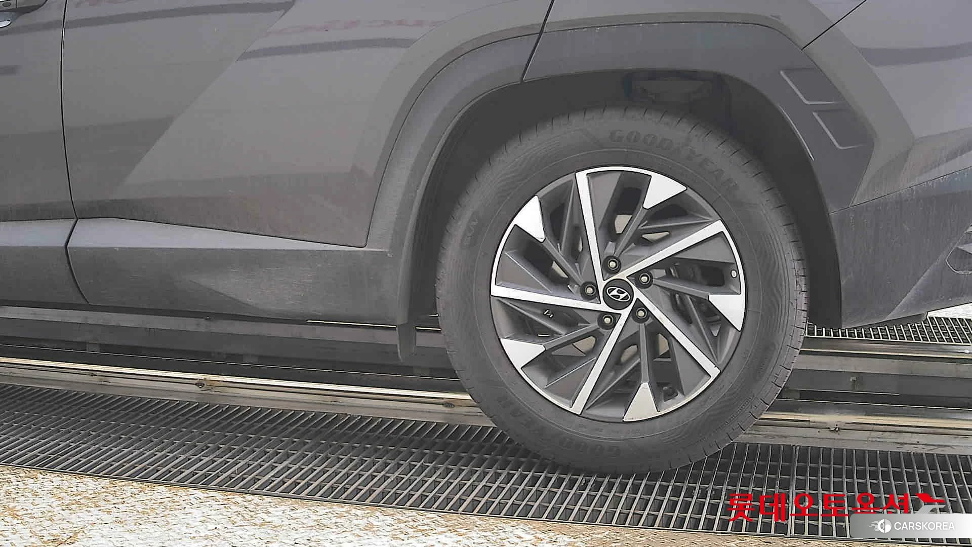 Hyundai Tucson id 3888309 из Кореи 14