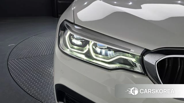 BMW 5 Series (G30) id 4490250 из Кореи 14