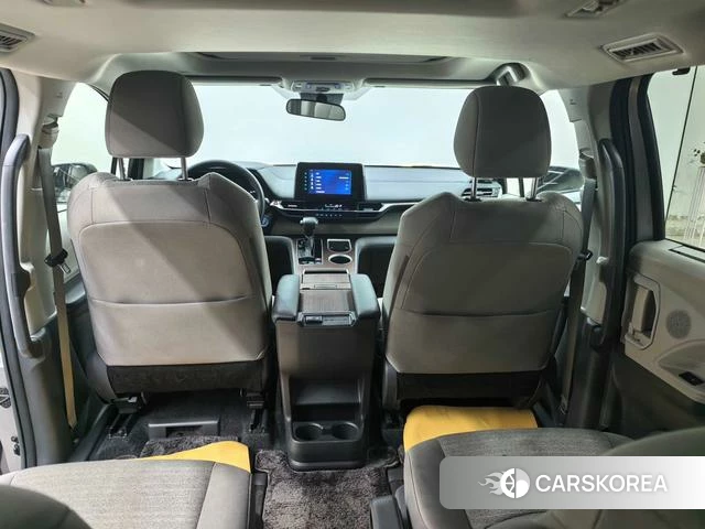 Toyota Saina id 4257549 из Китая 14