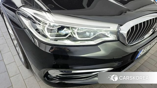 BMW 5 Series (G30) id 4268602 из Кореи 14