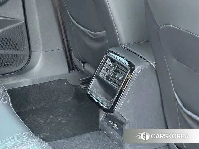Volkswagen Passat id 4329054 из Китая 14