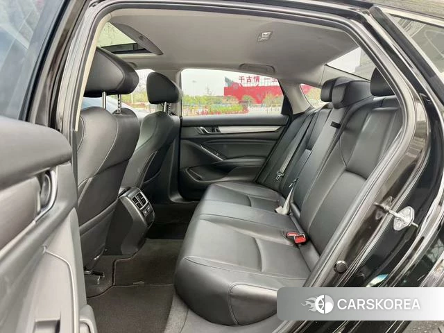 Honda Accord id 3890791 из Китая 14