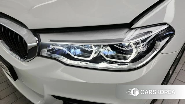 BMW 5 Series (G30) id 4203982 из Кореи 14