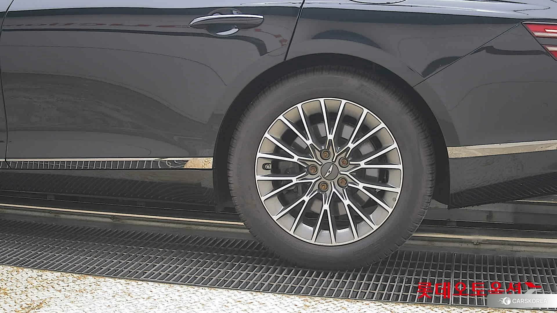 Hyundai G80 id 4498354 из Кореи 14