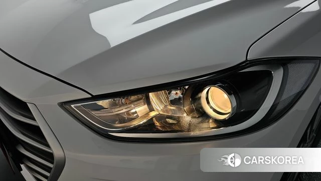 Hyundai Avante AD id 4325841 из Кореи 14