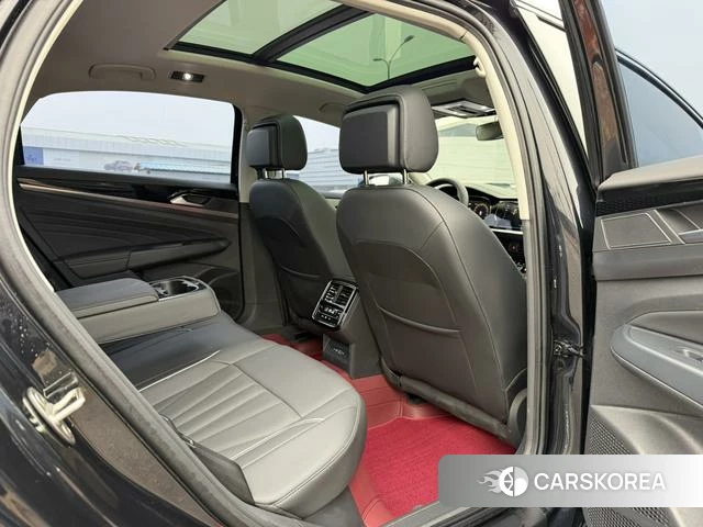 Volkswagen Passat id 4257858 из Китая 14