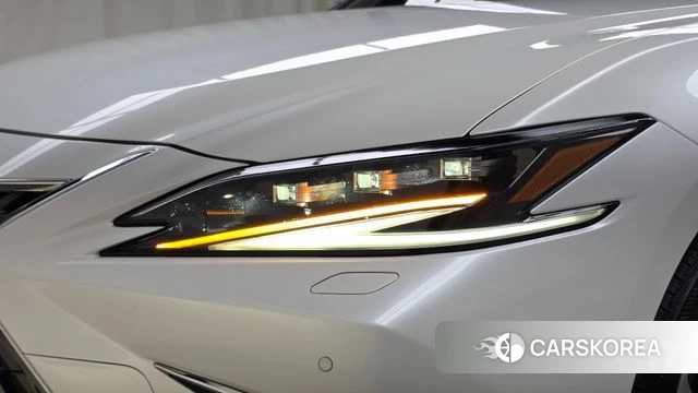 Lexus ES300h 7th generation id 4591462 из Кореи 14
