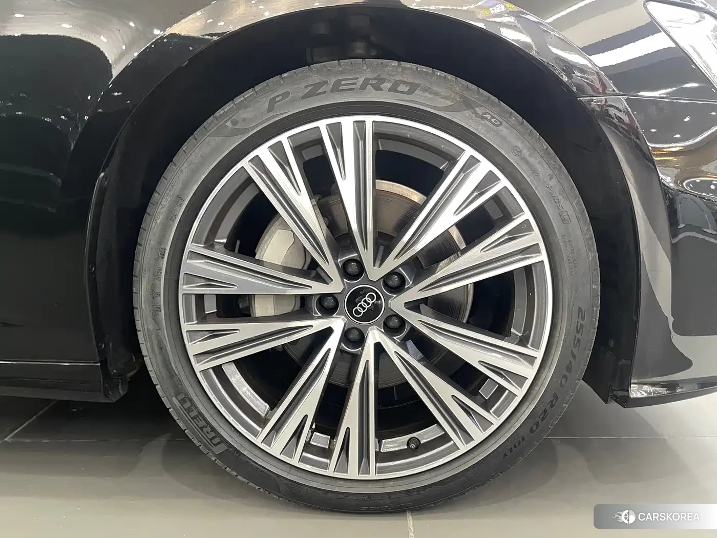Audi A6L id 4685994 из Китая 14