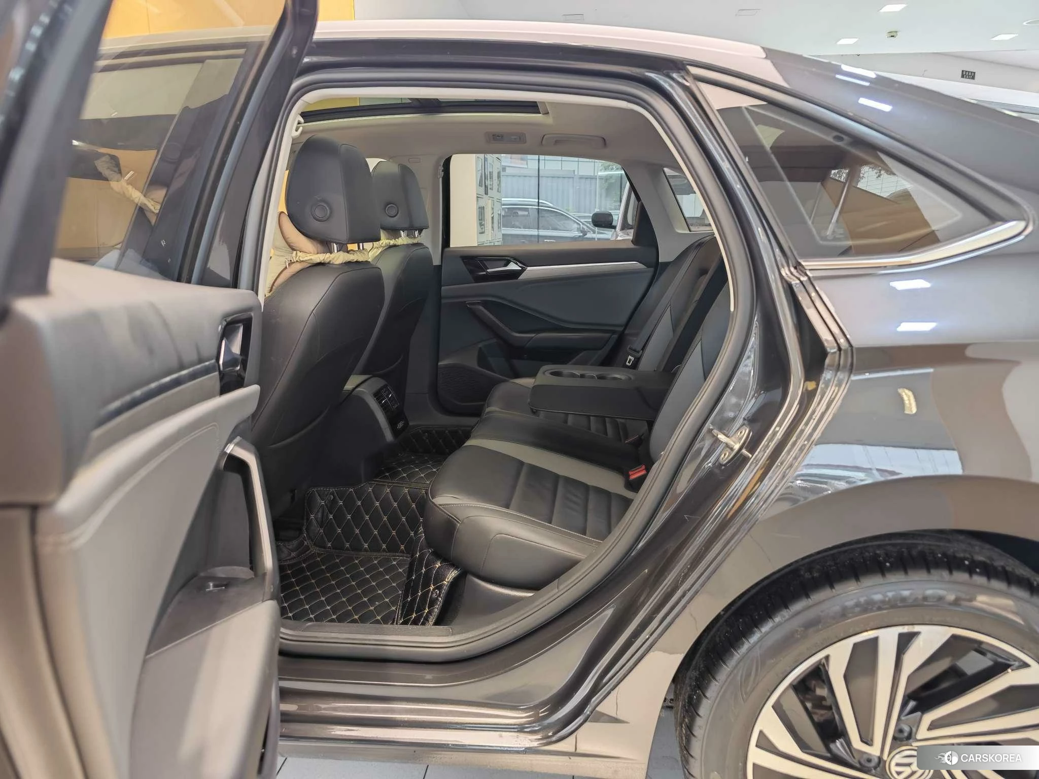 Volkswagen Sagitar id 4515052 из Китая 14