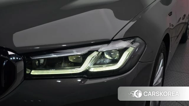 BMW 5 Series (G30) id 4881630 из Кореи 14