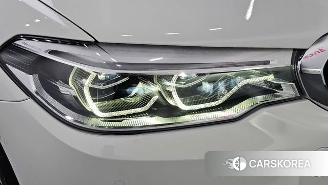 BMW 5 Series (G30) id 4496211 из Кореи 14